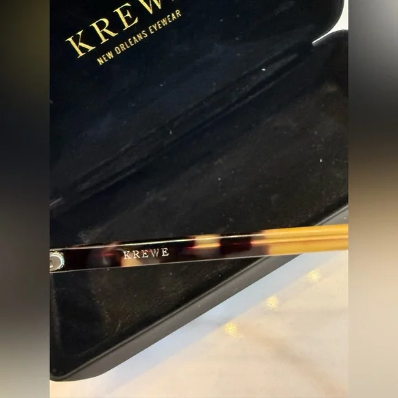 KREWE St Louis Sunglasses with Gold Frame and Pink Lenses - Picture 4 of 11